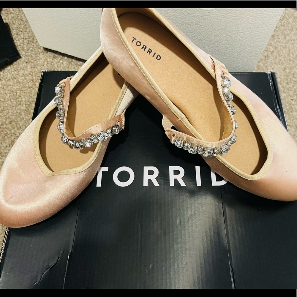 Flat beige/tan shoes with lovely rhinestones.